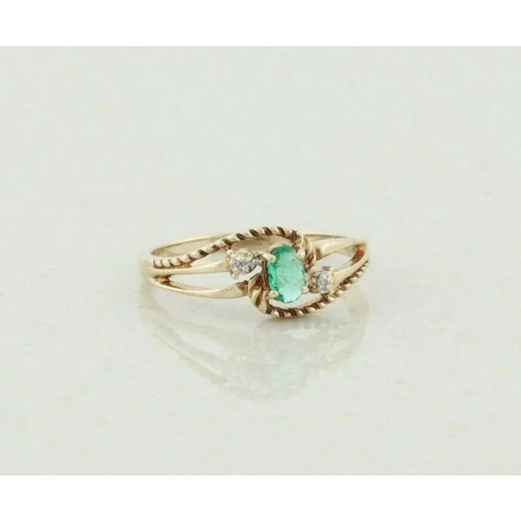 10k Yellow Gold Natural Green Emerald and Diamond Ring Size 7 1/4 - Picture 4 of 7